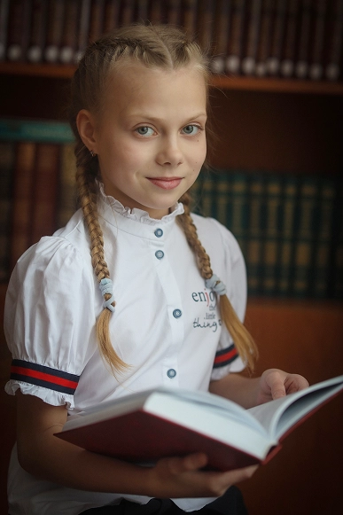Выпускные альбомы в Томске под ключ, школьные фотоальбомы для 4, 9 и 11 классов